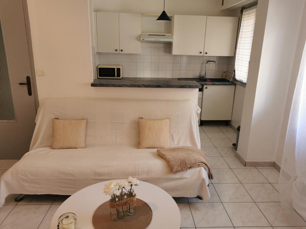 Appartamento Studio De 35M² Entre Antibes Et Juan Les Pins Esterno foto